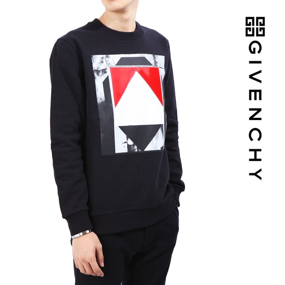 100% authentic Givenchy pull over sweater